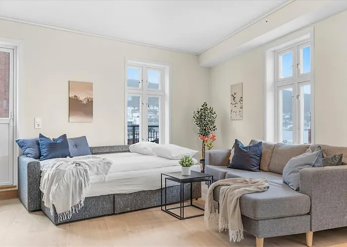 Apartament New! Huge Modern Apartment! Fit For Two Families! *